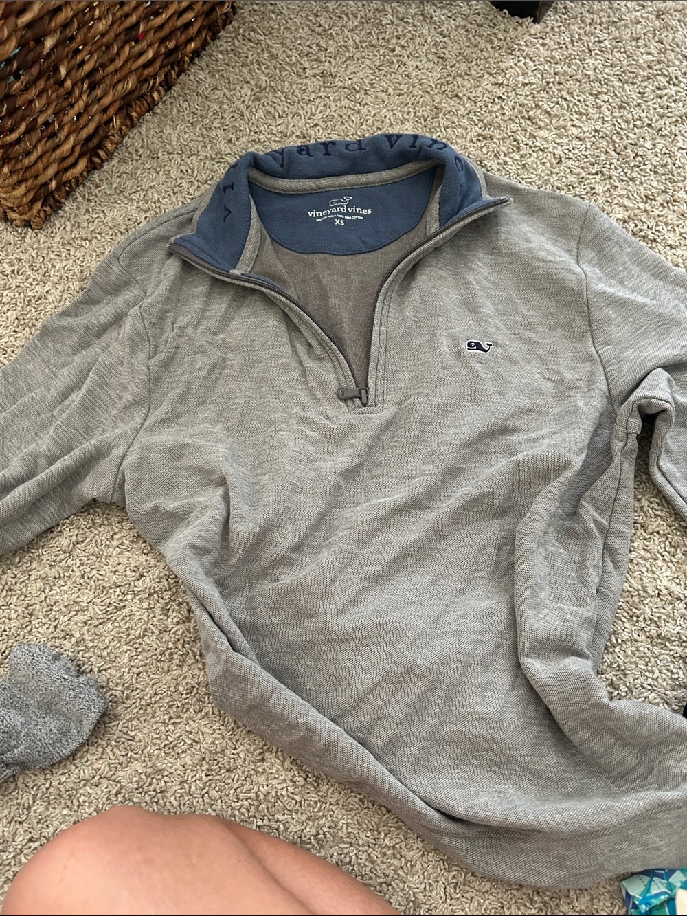 Vineyard Vines Heather Gray Quarter-Zip Pullover with Navy Trim